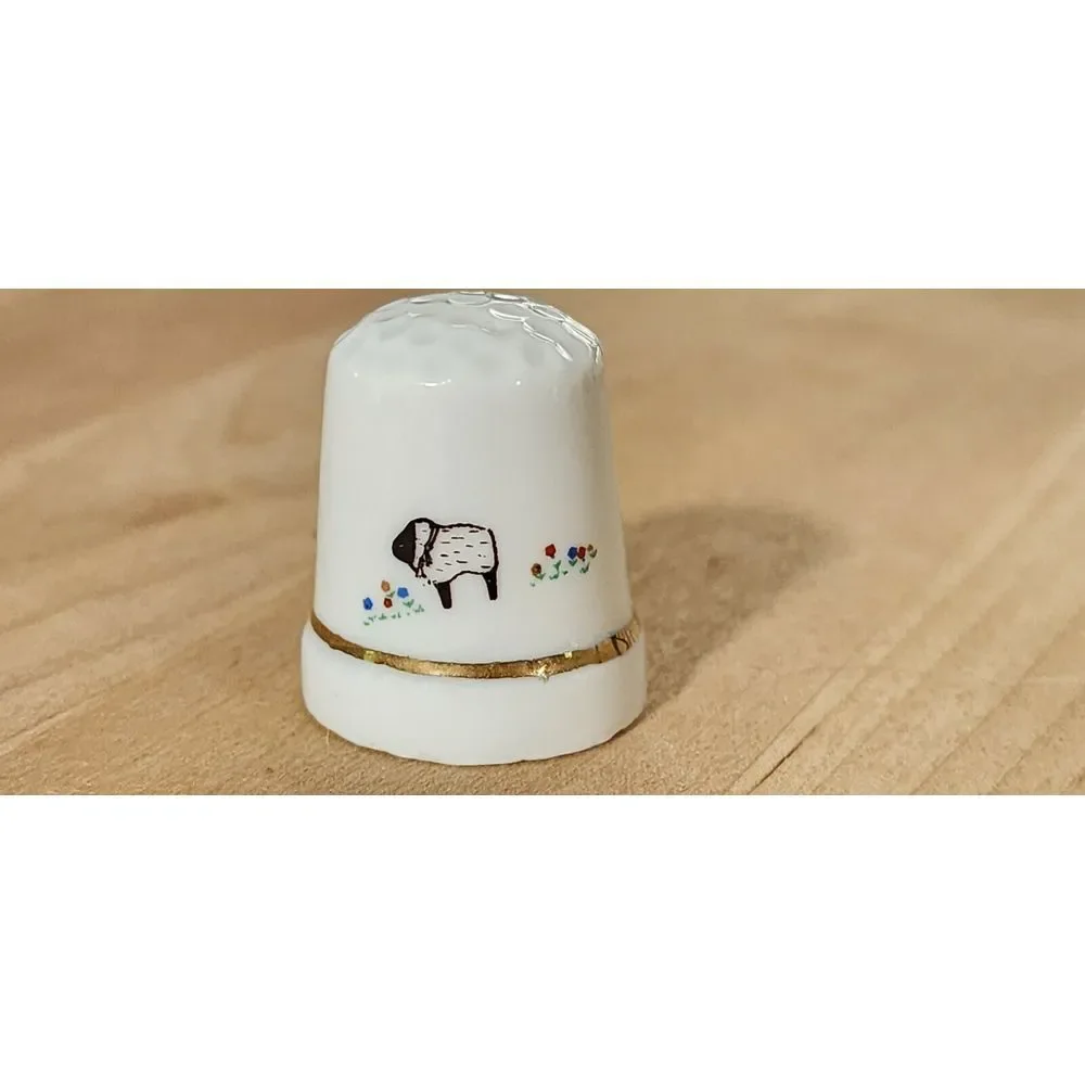 VTG 3‎ Cute FARM ANIMALS PORCELAIN Thimbles GOLDTRIM